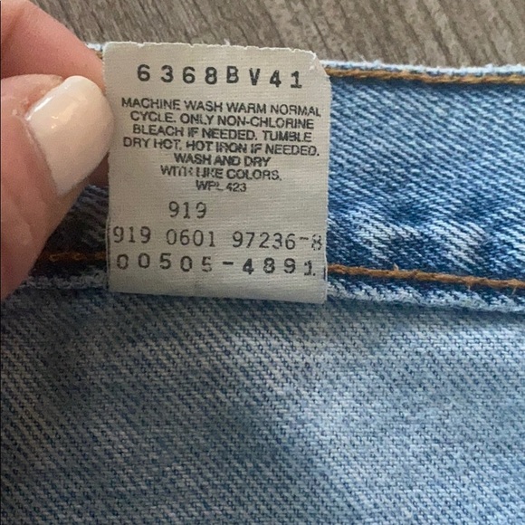 Levi’s Vintage Distressed Dad Jeans - Picture 8 of 13